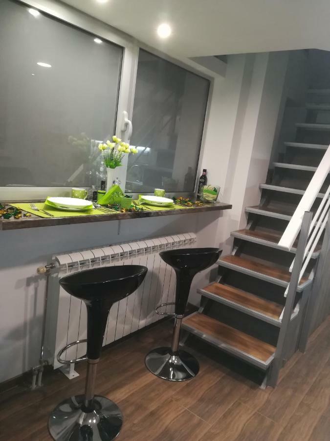 Classy And Cozy - Parking - 3 Beds - Near Center Novi Sad Dış mekan fotoğraf
