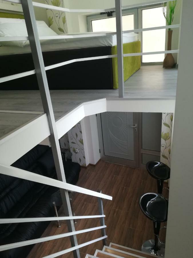 Classy And Cozy - Parking - 3 Beds - Near Center Novi Sad Dış mekan fotoğraf